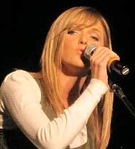 Anna Singing