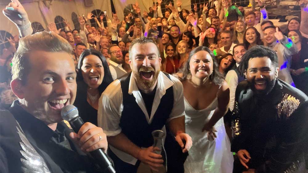 SoundUP Wedding Band and Party Band