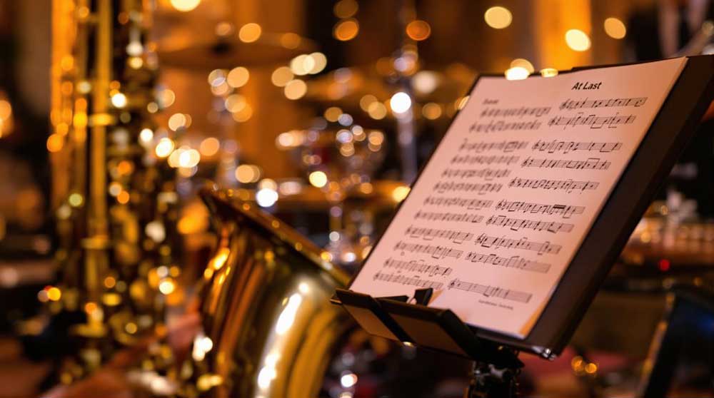 Must-Play Wedding Cocktail Music