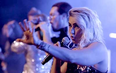 Party Echelon Wedding Band Playing Live Dance Music