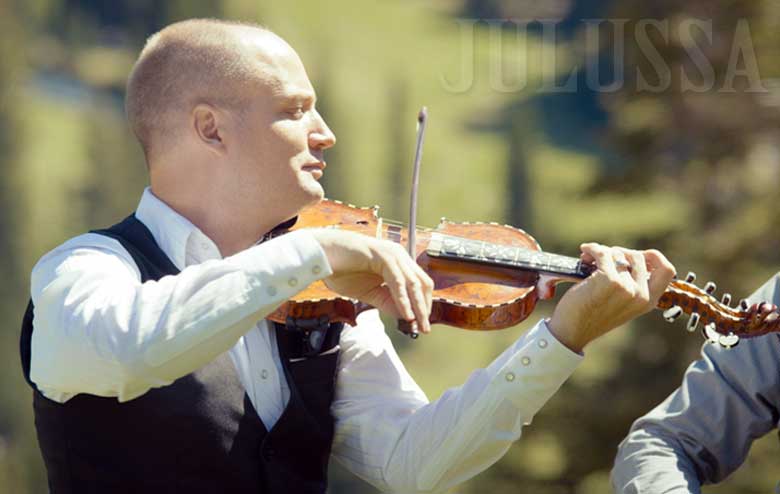Julussa: Norwegian, Scandinavian, Celtic Folk Music Trio