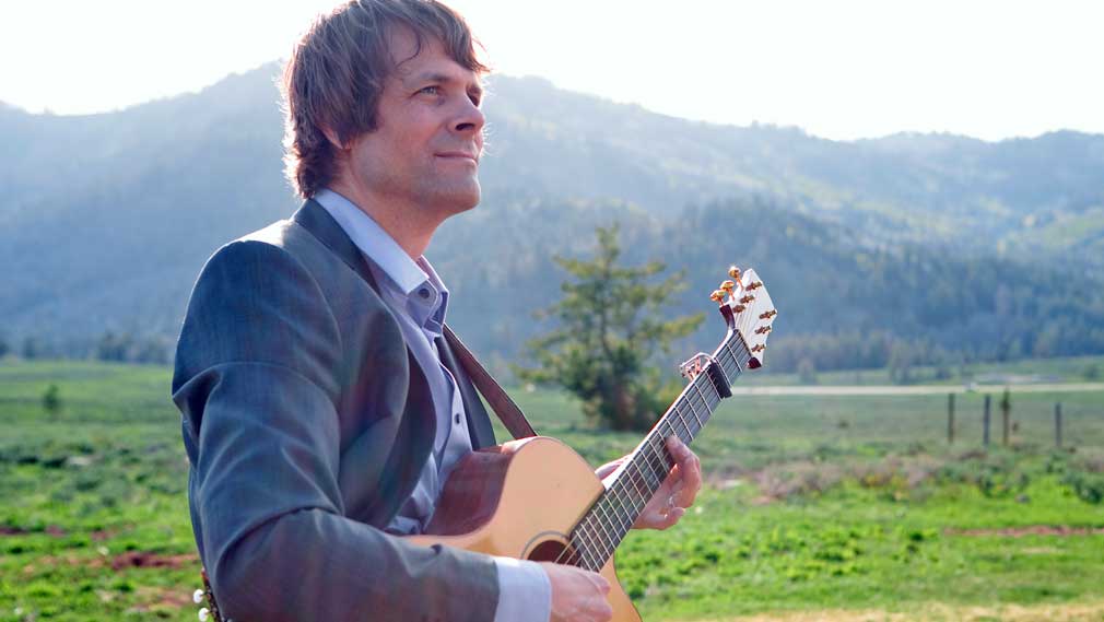 Austin Weyand Solo Wedding Guitarist